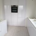 keukenwandkast + kookeiland hoogglans wit